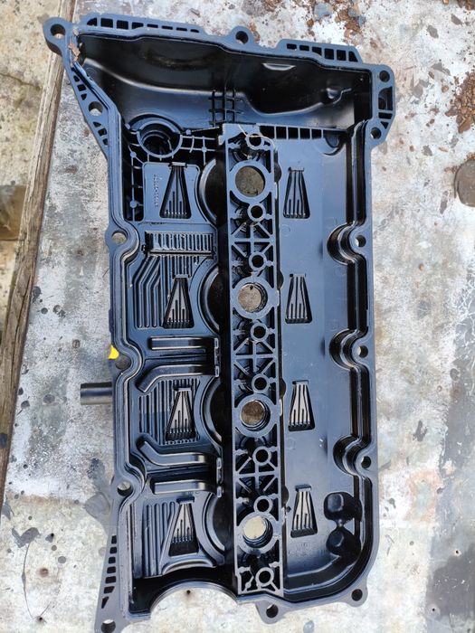 Клапанна кришка Mazda CX7,Мазда 6 GH