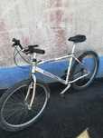 Vendo bicicleta btt alumínio esmastina Livermore rodas 26 bom estado
