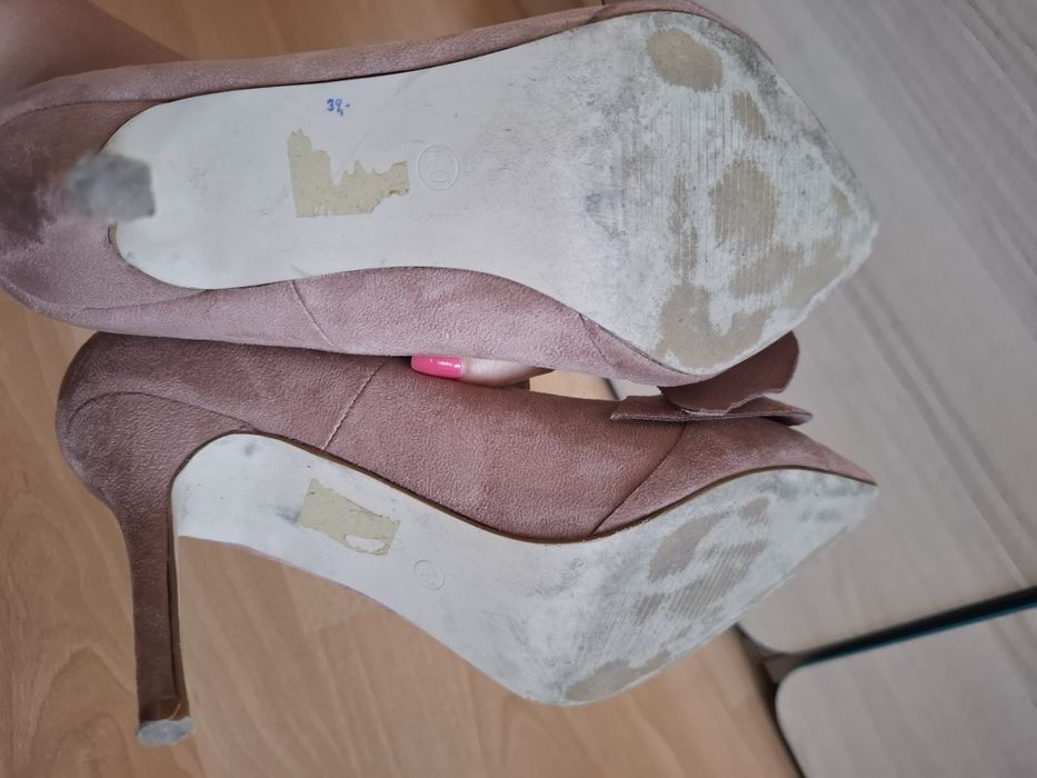Szpilki buty na obcasie kokarda 40