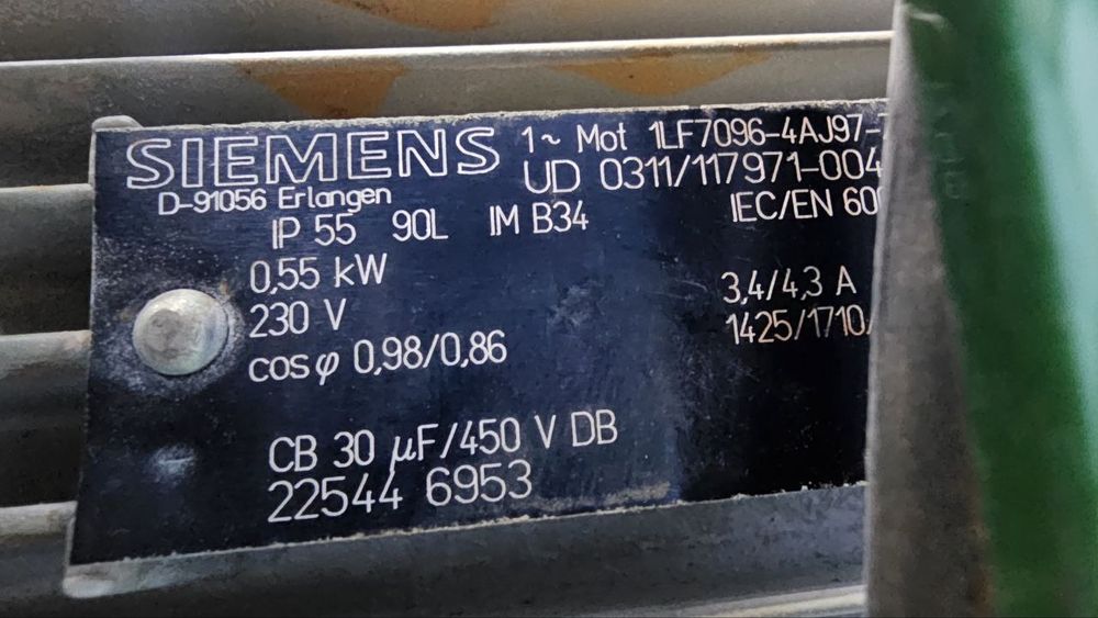 КОМПРЕСОР для стоматологічної установки.