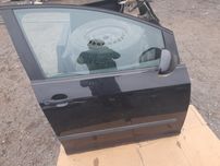 Передні права двері Vw Golf 5+