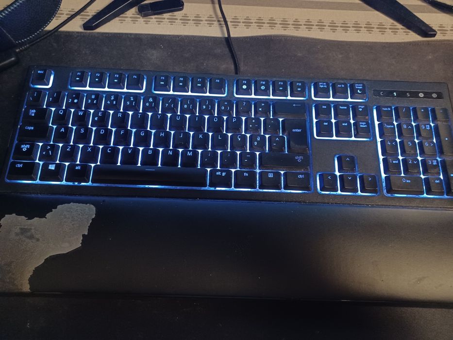 Vendo PC gamer com tudo incluído.