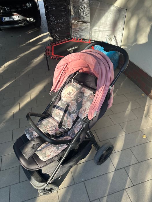 Wózek spacerowy Kinderkraft Grande, lekki i składany – używany