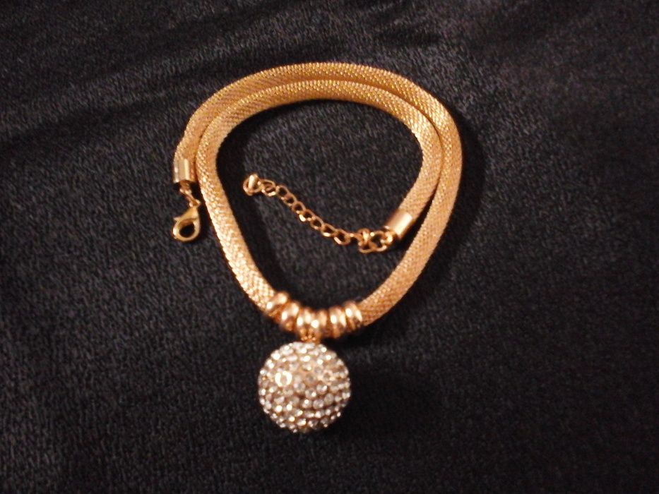 GARGANTILHA Dourada c/Berloque Brilhantes "Fashion Jewerly" - NOVA!