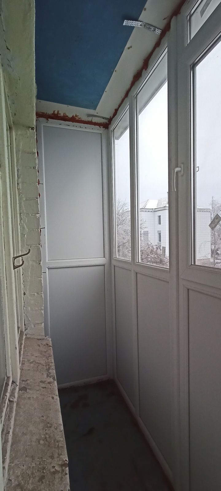 Трикімнатна квартира від власника по вул. Лермонтова без ремонту