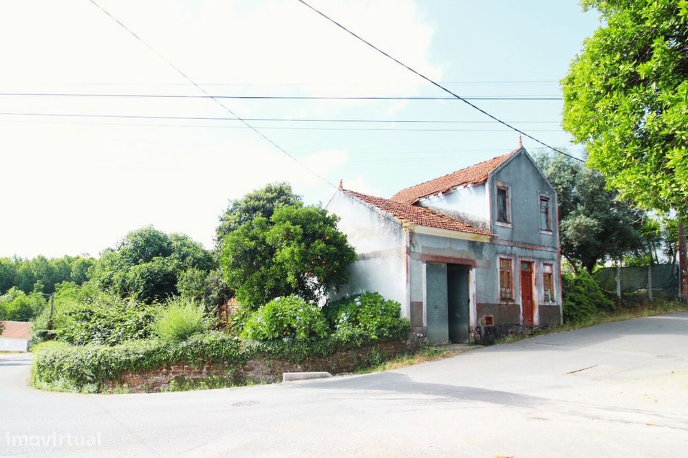 Moradia T3 para reabilitar em Oliveira do Bairro