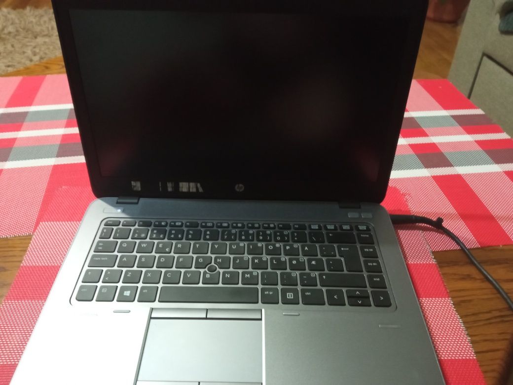 Laptop HP Elitebook 745