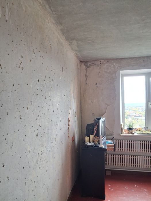 Продам 2 кім на Жадова