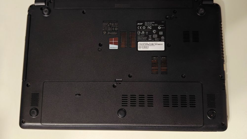 Laptop Acer Aspire V5-561G Intel Core i5 8 GB RAM dysk 450 GB nap. DVD