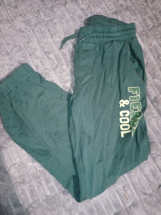 Spodnie dresowe chłopięce 116