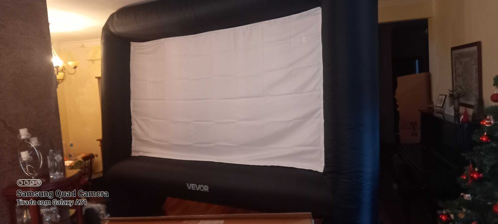 Excelente Tela de Cinema Insuflável 263 x 147 cm