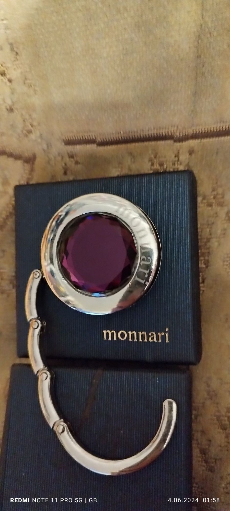 Sprzedam wieszak Monnari do torebek itp