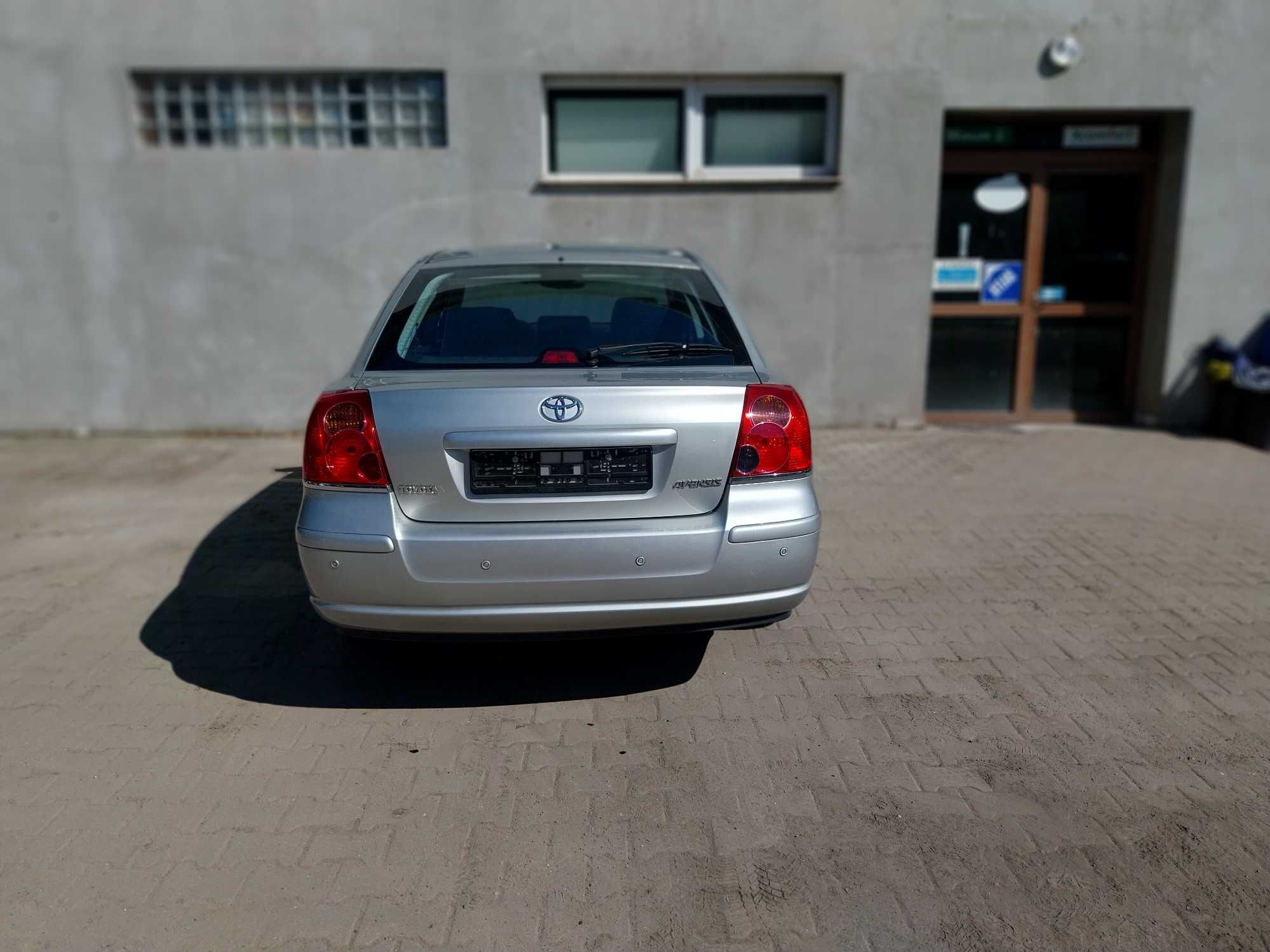 Toyota avensis 2.0 d przebieg 152533