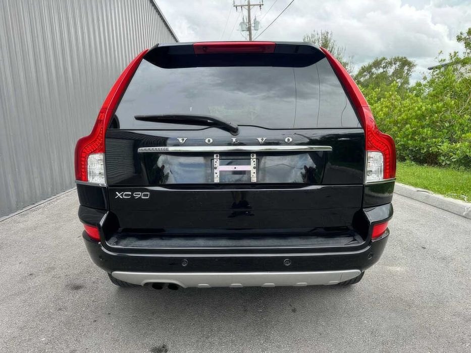 Volvo XC90      2013