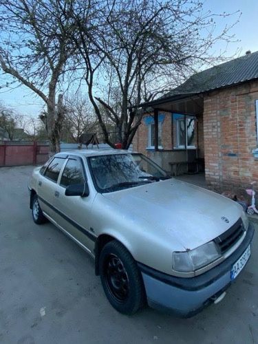 Продам опелька вектру