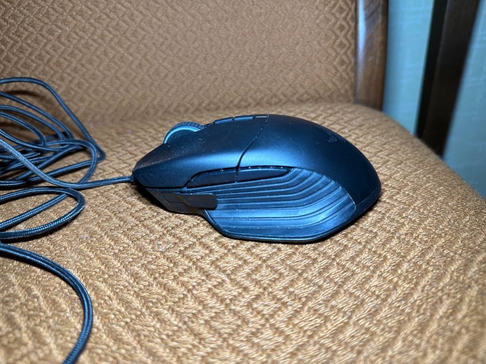 Razer Basilisk Black RZ01-02330100-R3G1