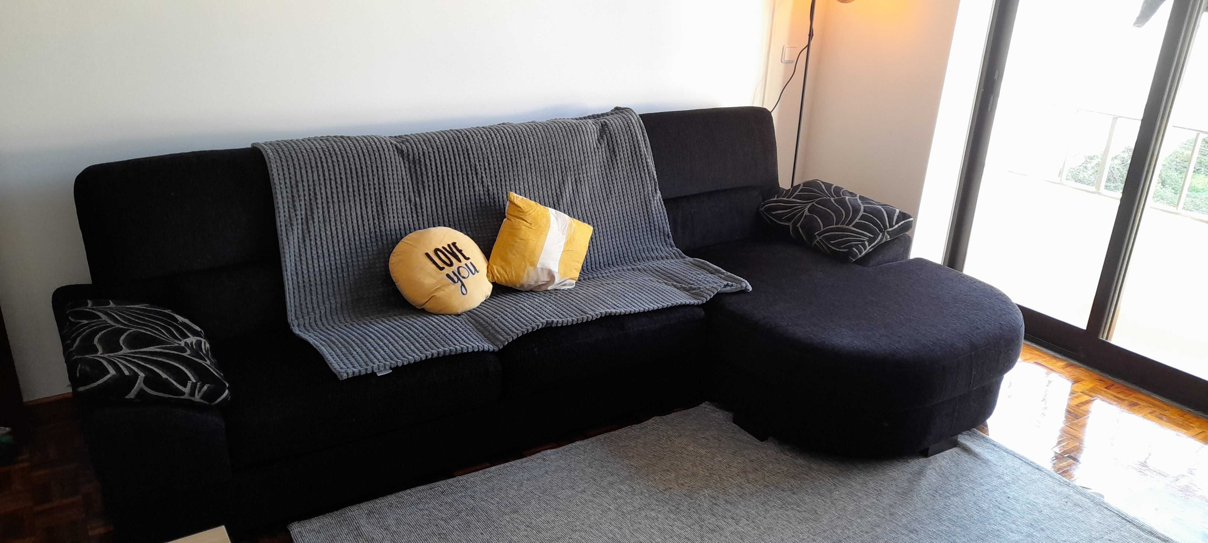 OPORTUNIDADE: lindo sofá chaise long preto (excelente estado)