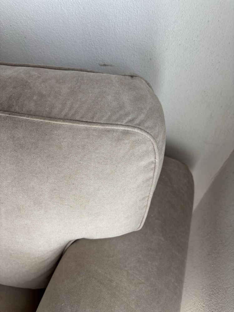 Sofa ektorp 2 lugares beje