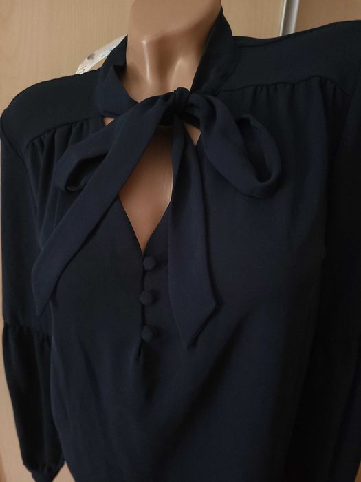 нова повітряна блуза із зав'язка primark р. 38