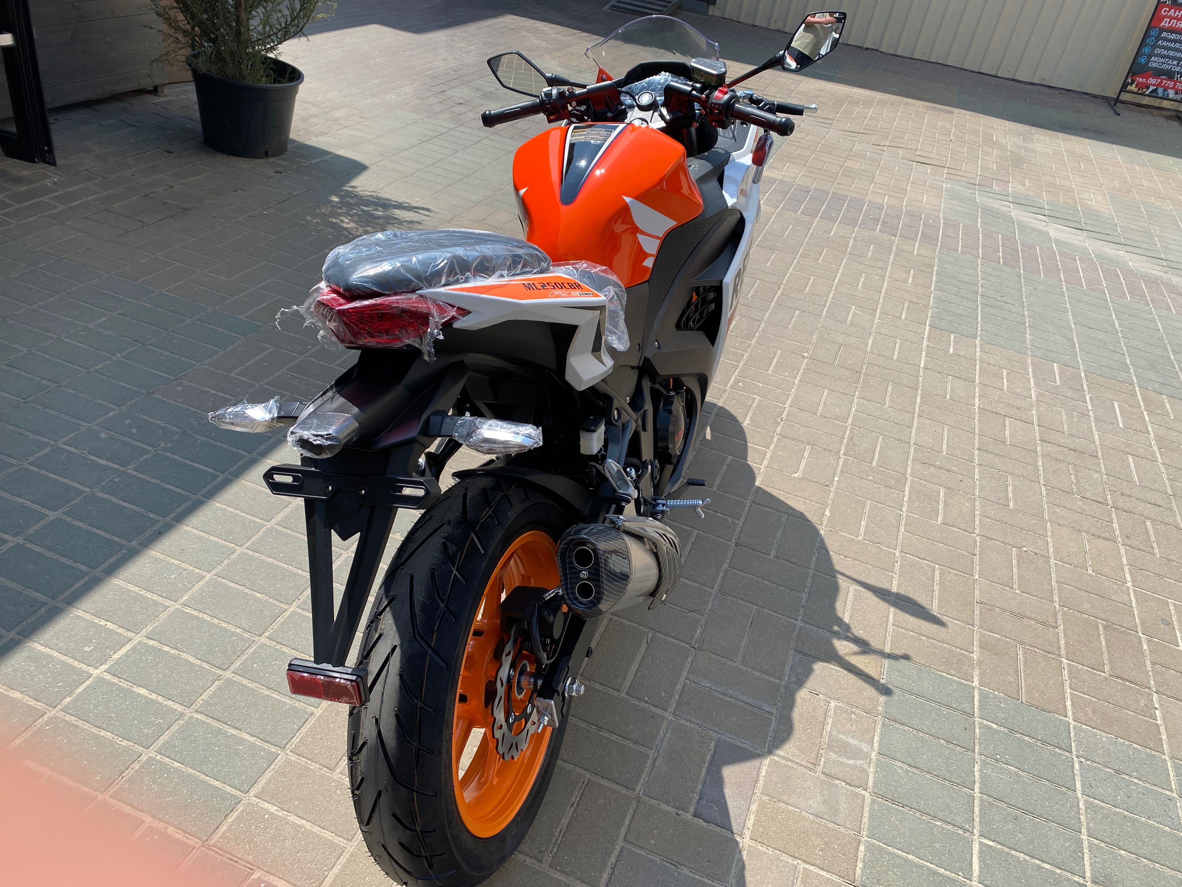 Нові мотоцикли “Motoleader ML 250CBR” 2023 року