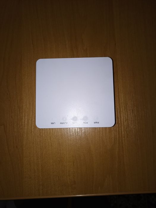 Абонентський термінал Picotel PE 8100.