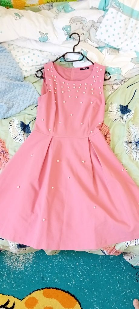 Sukienka różowa krótki rękaw rozmiar 36 firmy Orsay