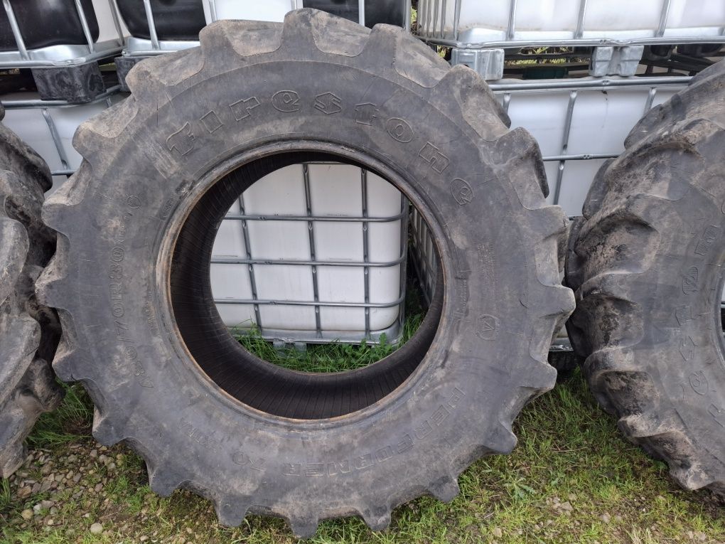 Opona Rolnicza  FIRESTONE 620/70 R42 i 480/70 R30 Stan dobry