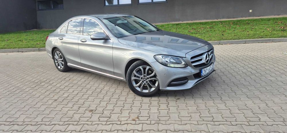 C-KLASA W205 # Webasto # Nawigacja # Półskóra # Oryginał