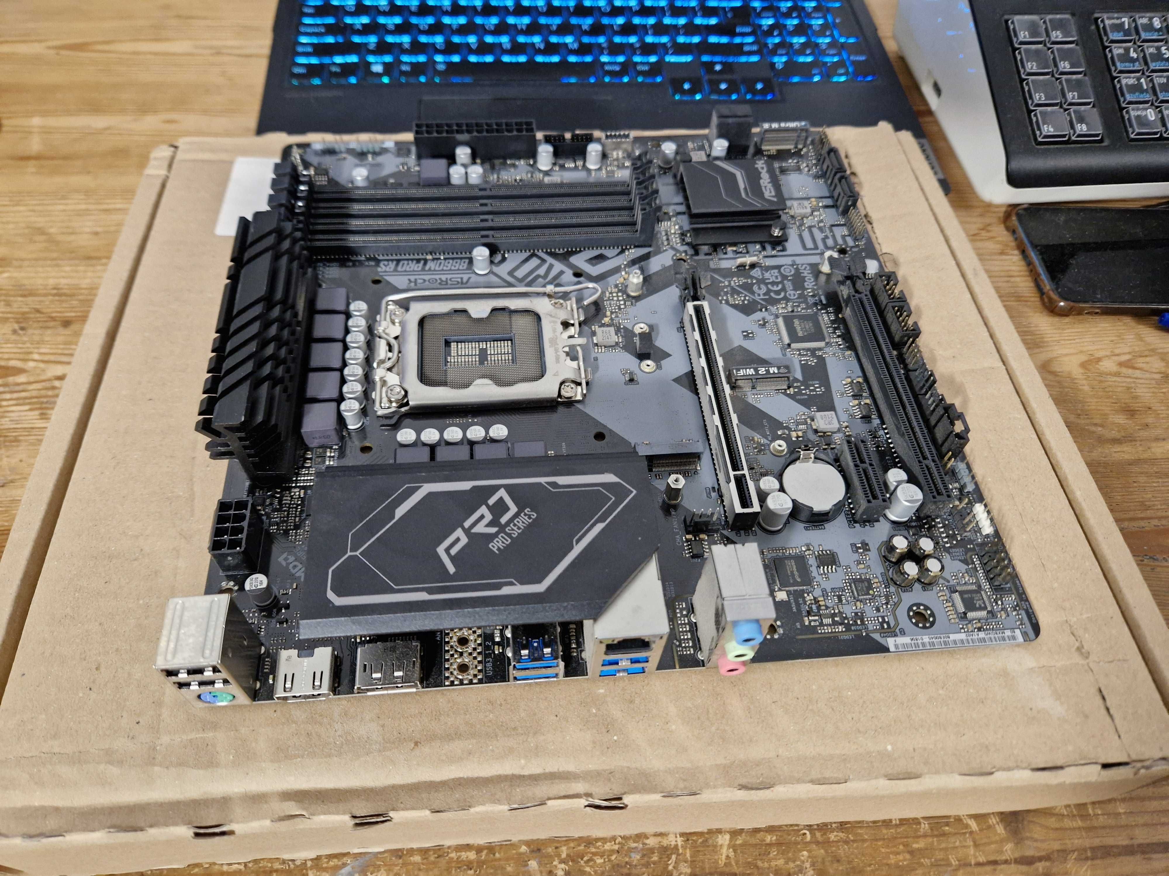 ASROCK B660M Pro RS LGA1700 4x DDR4 DIMM  (2957)