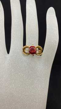 Złoty Pierścionek z czerwonym kamieniem 14ct, 5,29g, rozmiar: 19