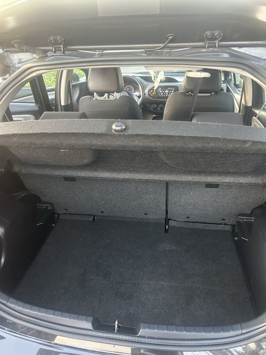 Toyota yaris 2016