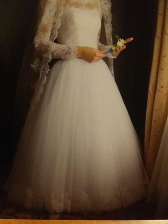 Плаття весільне розмір 44-46