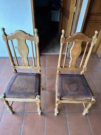 Conjunto de de 12 cadeiras madeira
