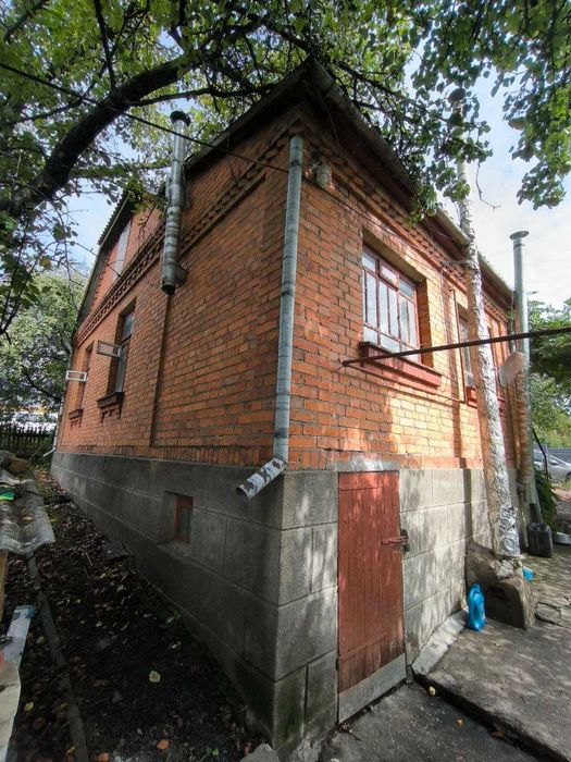 Продам приватний будинок з гаражем, та ділянкою 9 соток ! ід: 40378