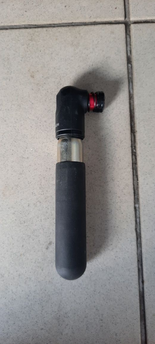 Pompka CO + naboje
