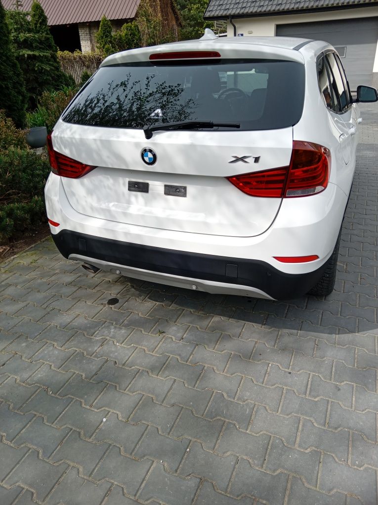 Sprzedam BMW X1.