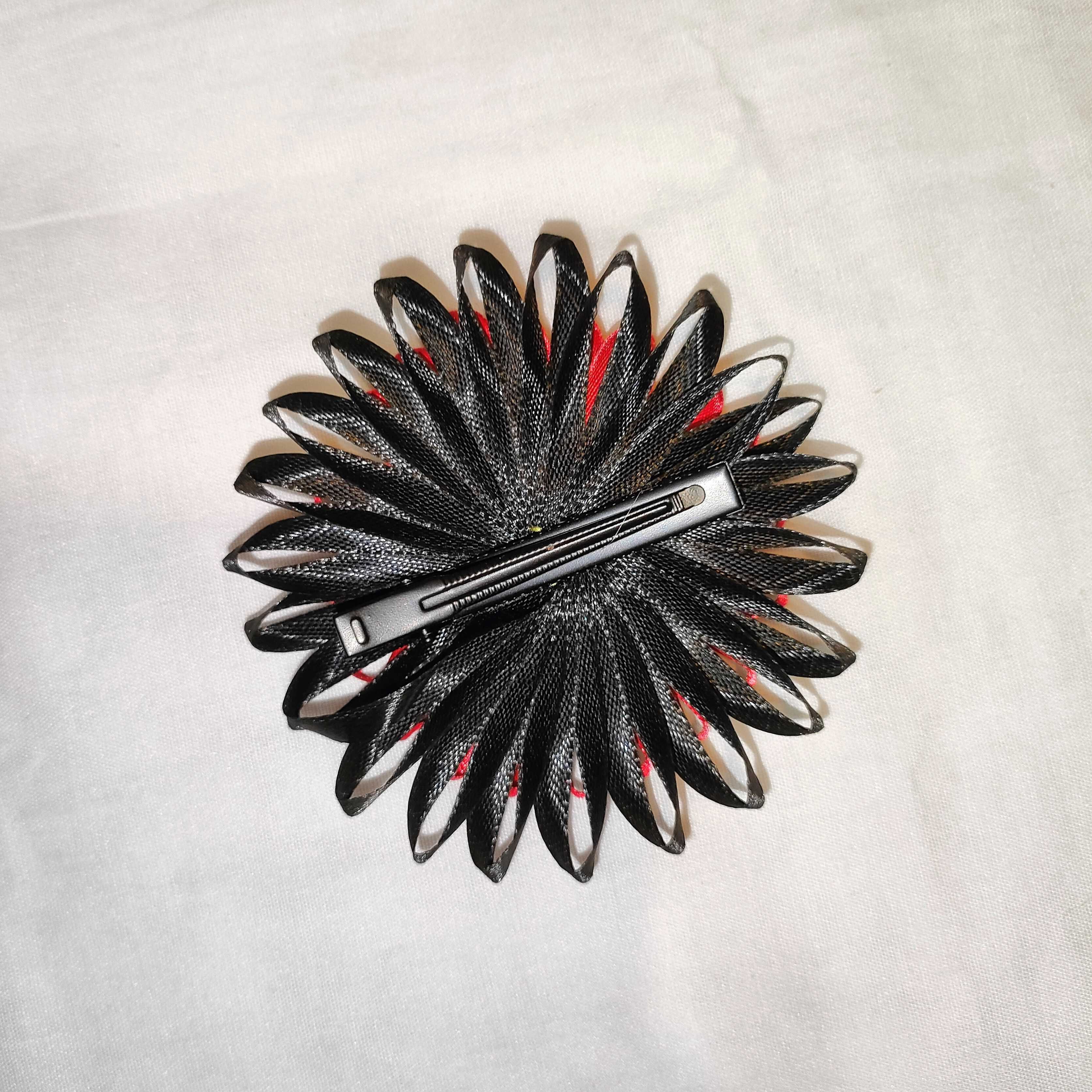Spinka do włosów Kwiatek ze wstążek Handmade