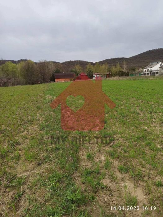 Земельна ділянка в Холмці.