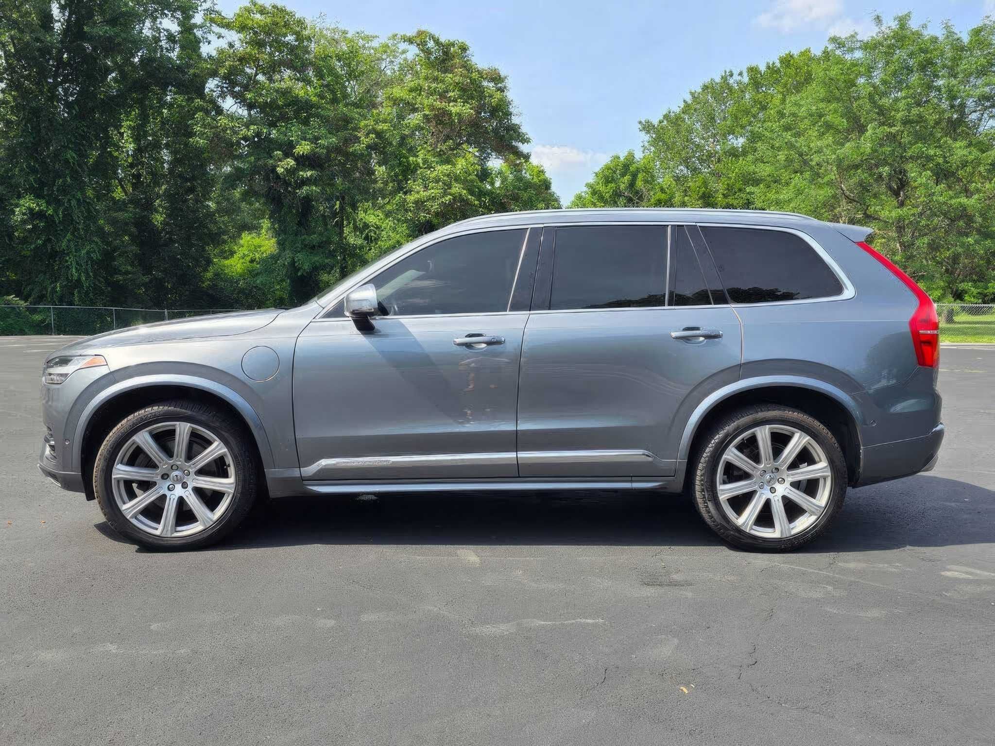 2017  Volvo  XC90
