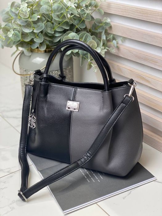 Сумка жіноча велика