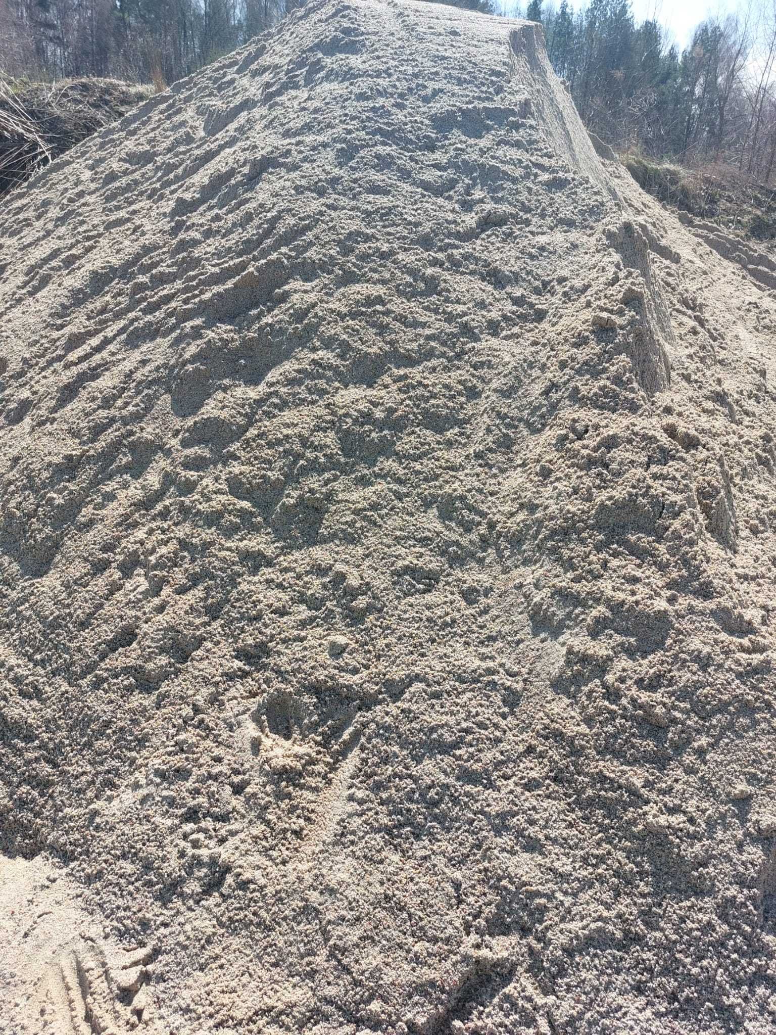 wywrotka transport piasek piach tłuczeń żwir wymiana gruntu ziemia