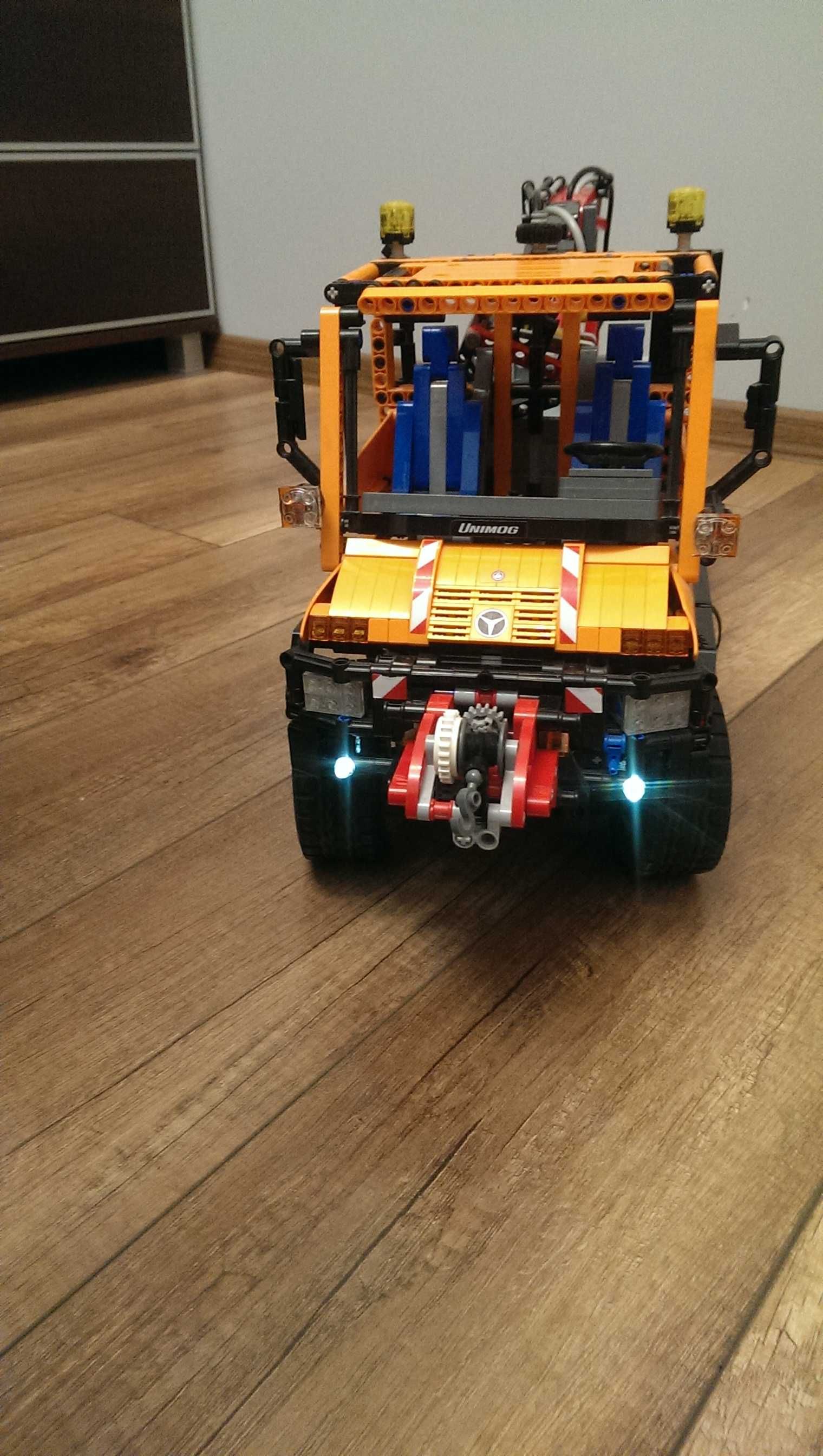 LEGO 8110 Technic Mercedes Benz Unimog U 400 + DODATKI Lego LED