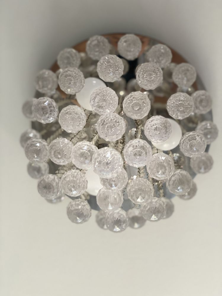 Lampa wisząca z diamentami