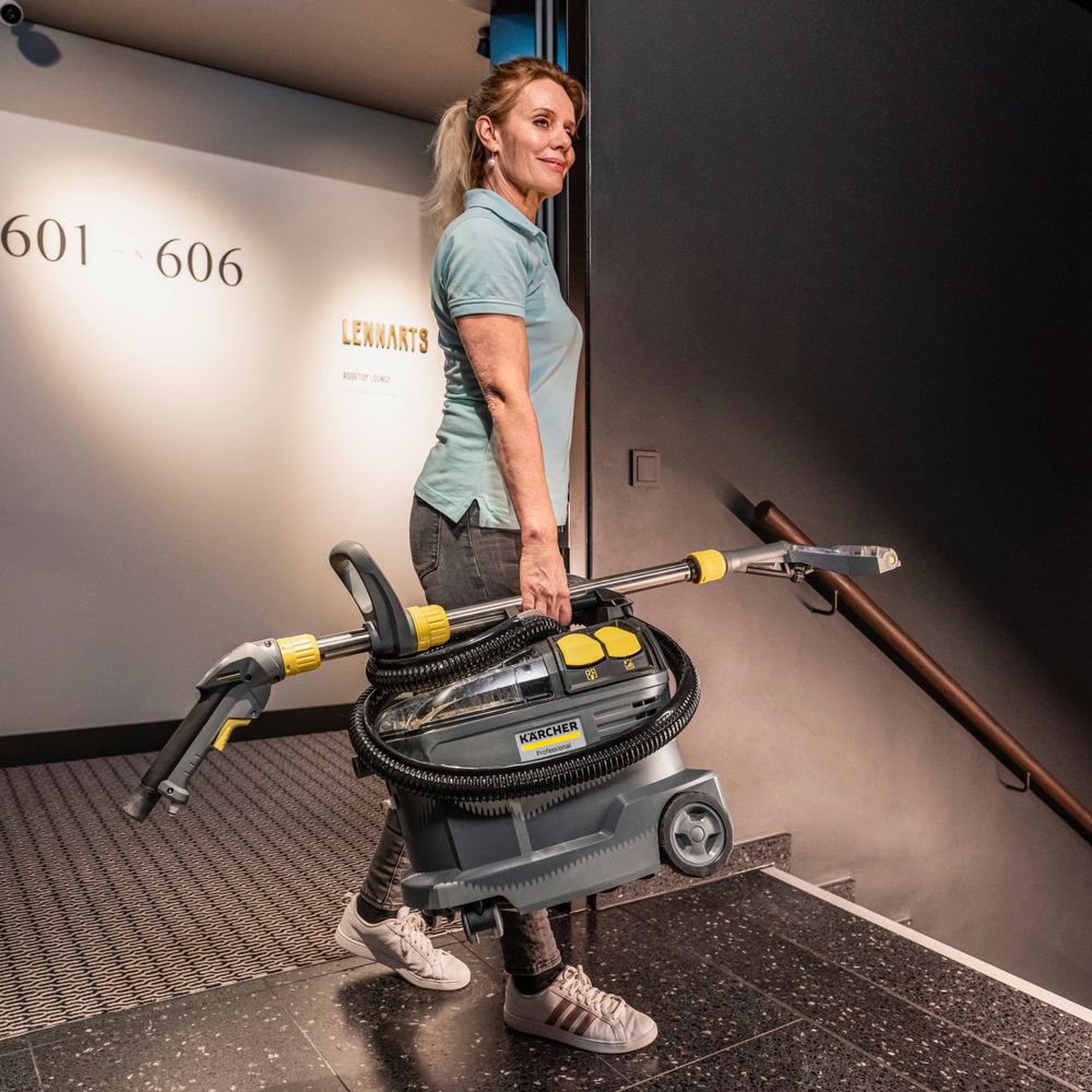 Оренда миючого пилососа Karcher Puzzi 8/1