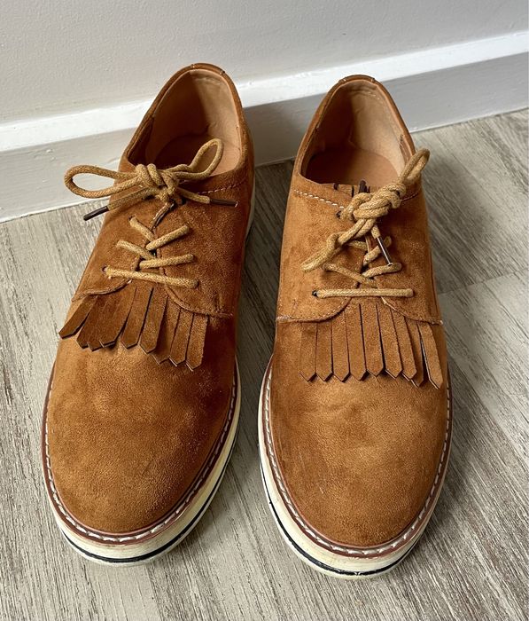 Sapatos rasos castanhos (Clowse, tamanho 40)