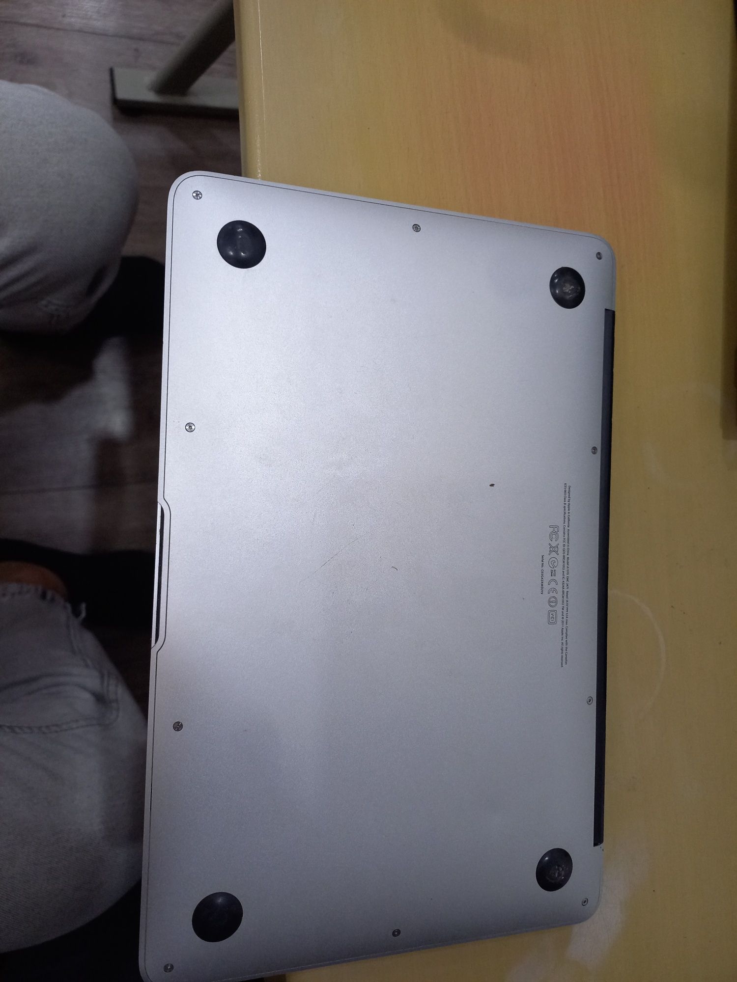 MacBook air 2011