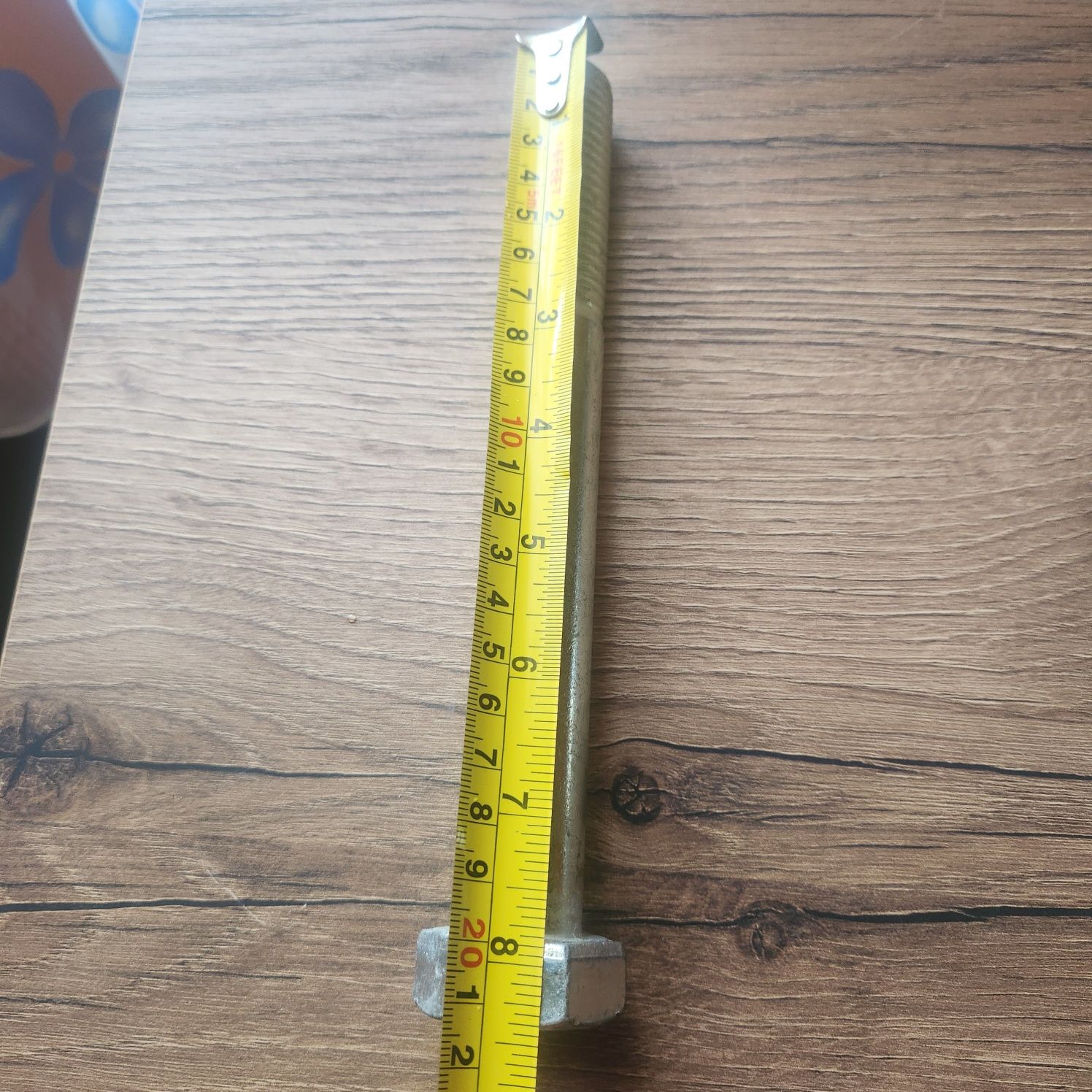 Śruby 18 sztuk 21cm długośc