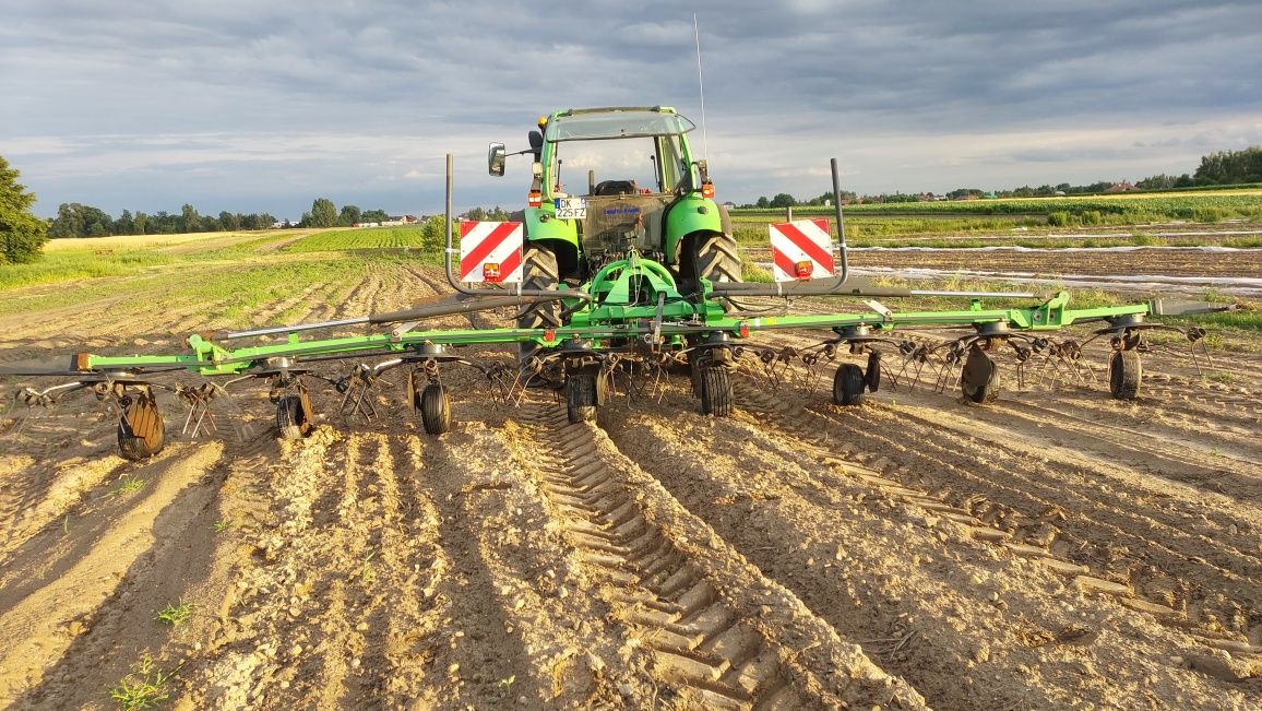 Przegrabiarka przetrząsarka Deutz-Fahr CondiMaster 9021