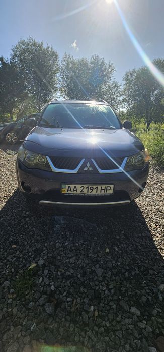 Продам автомобіль OUTLANDER