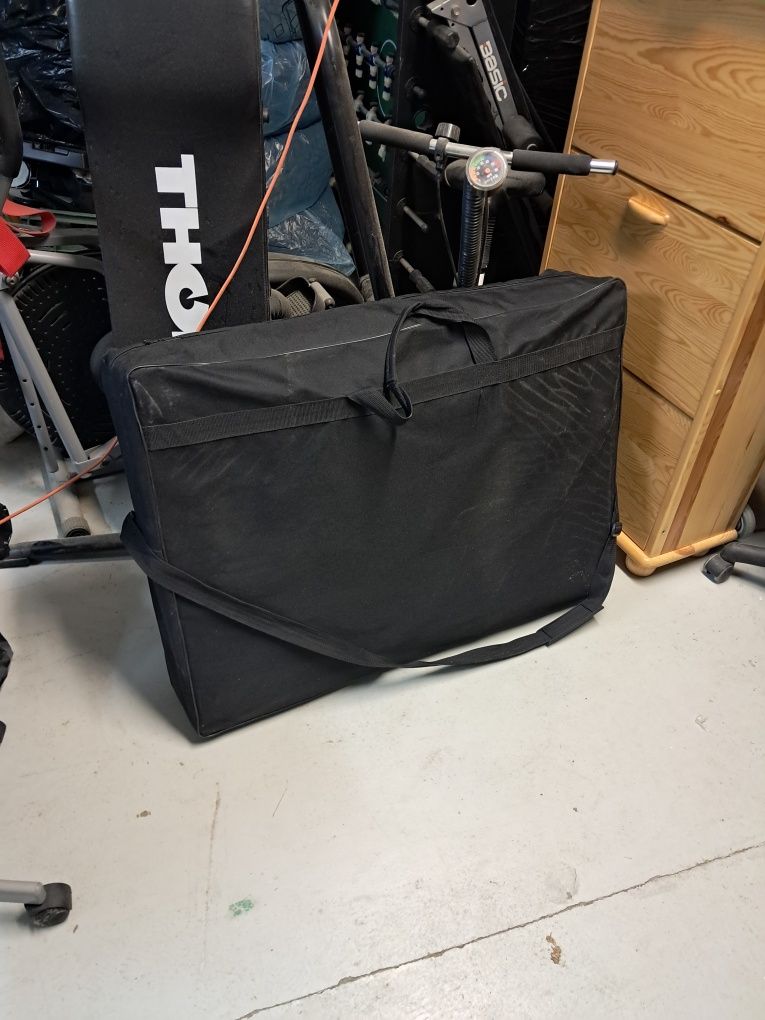 Łóżko do masażu aluminiowe nogi+ torba+wałek+ akcesoria